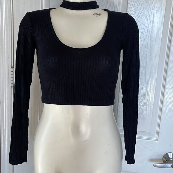Topshop Choker Long Sleeve Crop Top size 2 - Picture 2 of 6